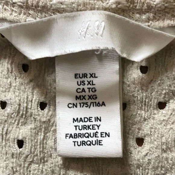 H&M Eyelet Crop Top - Picture 7 of 7